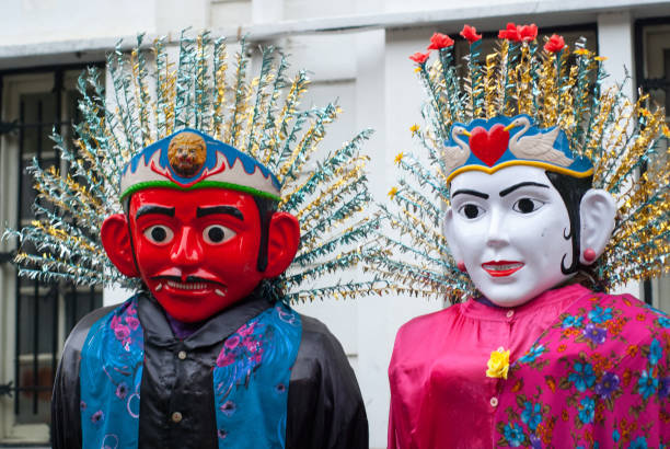 Ondel-ondel Betawi Ondel-ondel is a form of folk performance using large puppets. It originated from Betawi, Indonesia and is often performed in festivals. The word ondel-ondel refers to both the performance and the puppet. ondel ondel betawi stock pictures, royalty-free photos & images