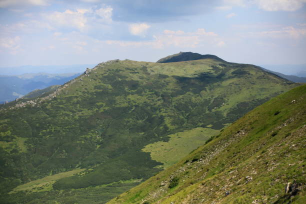 istock Chornohora ridge in the Ukrainian Carpathians 875583494