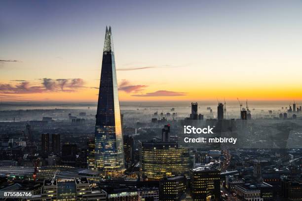 Londrada Shard Gökdelen Stok Fotoğraflar & Londra - İngiltere‘nin Daha Fazla Resimleri - Londra - İngiltere, Shard London Bridge, Dış cephe