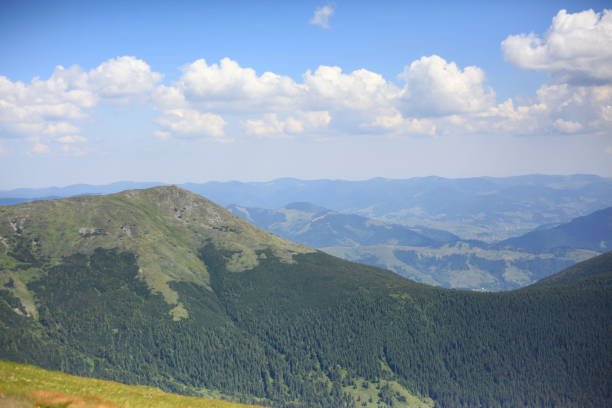 istock Chornohora ridge in the Ukrainian Carpathians 875601116