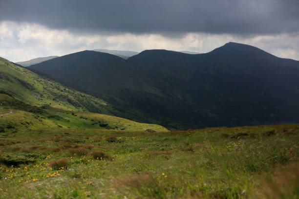 istock Chornohora ridge in the Ukrainian Carpathians 875606136