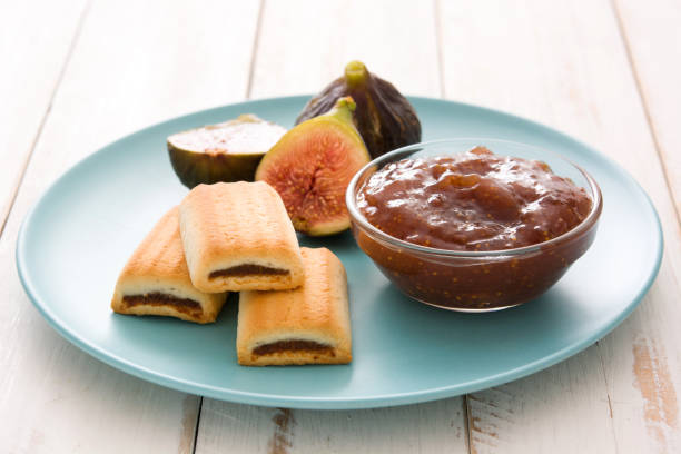 Fig cookies in toast