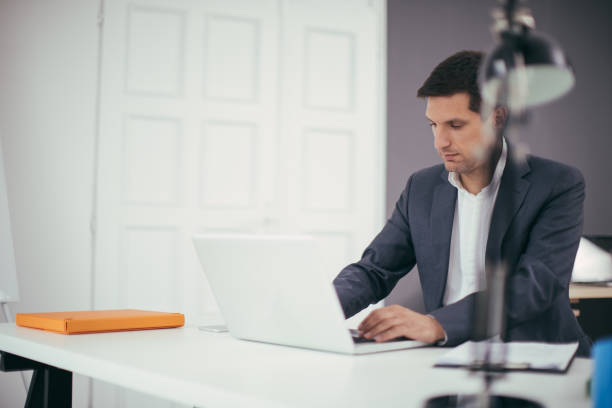 istock Businessman working in the office 875753302