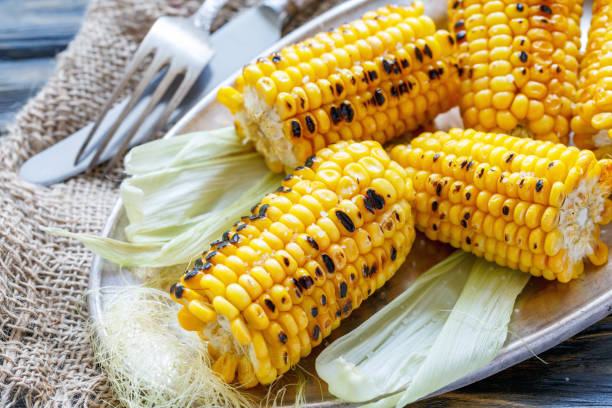 istock Grilled sweet corn with sea salt. 875759522