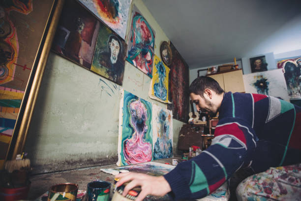 istock Young artist working with colors 875789338