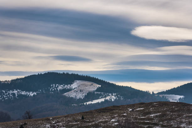 istock Winter in the mountains 875960544