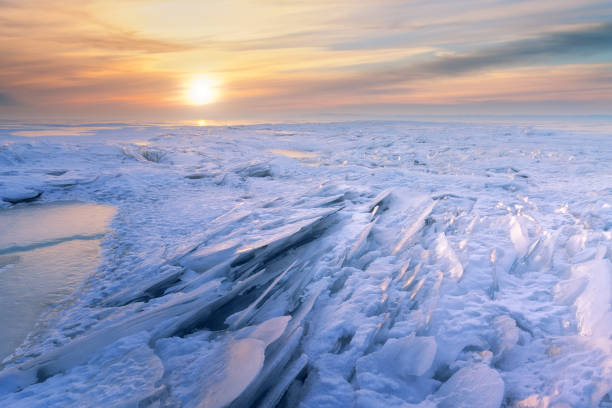 istock winter dawn on the frozen lake 875968574