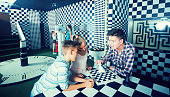 froh-dass-die-familie-von-escaperoom-besucht.jpg?b=1&s=170x170&k=20&c=5ac8O6OulFaAXKRZTkoT5fQtSns5VH5Pj0Rl_0C9BIQ=
