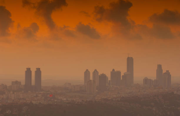 die skyline  - smog city pollution town stock-fotos und bilder