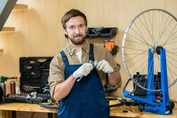 istock Specialist of repair 876124874