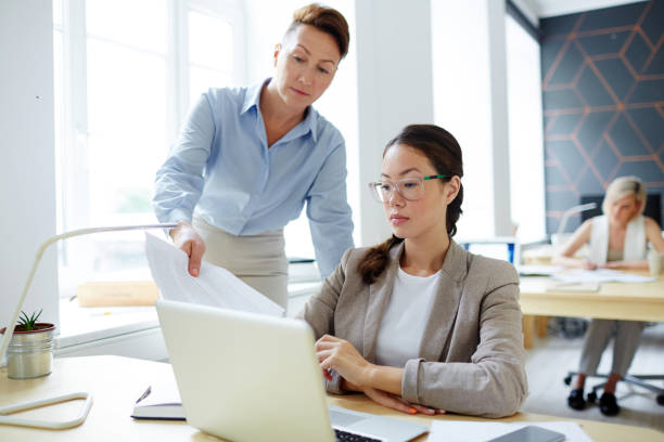 istock Advice of employer 876158384