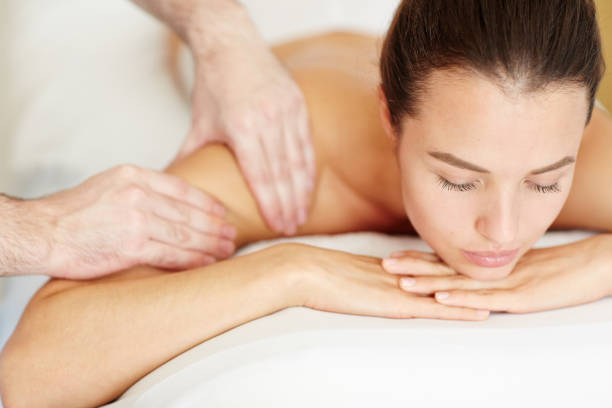 istock Pleasure of massage 876178346
