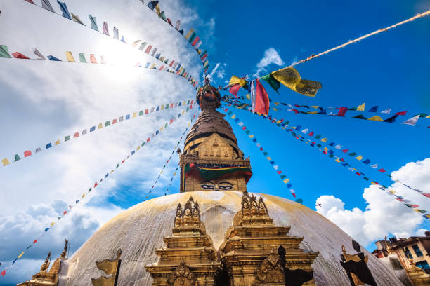 bodhnath stupa in kathmandu valley, nepal - bodnath stupa stock-fotos und bilder