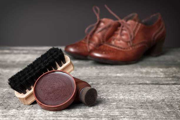 istock Polishing equipment for shoes 876215832