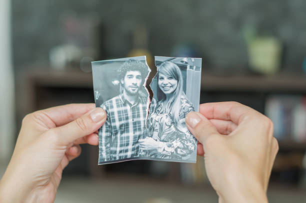 istock Great concept of divorce. 876273674