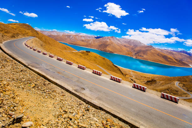 istock Tibet yambdrok 876416686