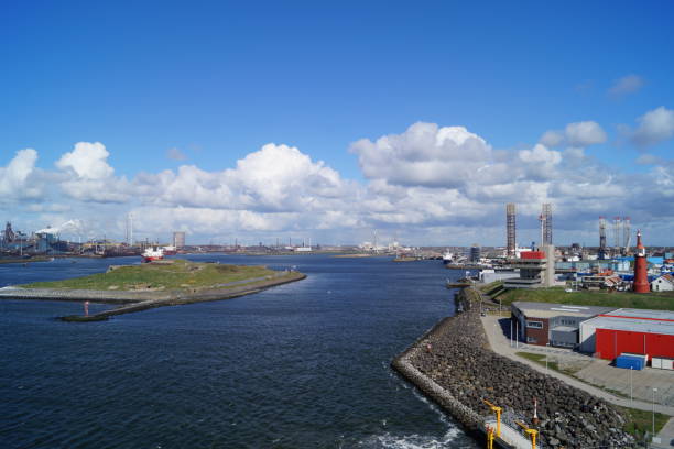 istock Ijmuiden - Amsterdam - Niederlande 876467072
