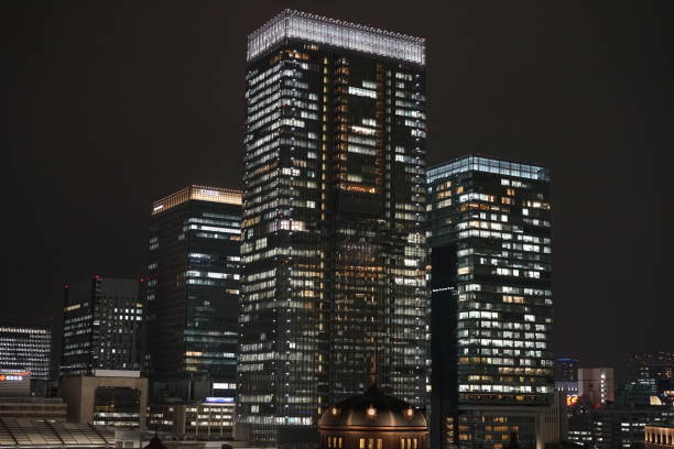 istock Tokyo station at night 876531304