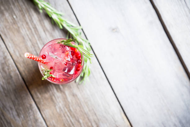 istock Tasty christmas cocktail with cranberry and foxberry 876547366