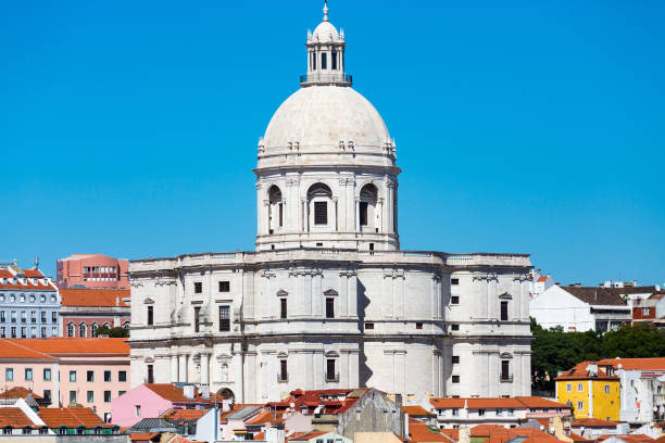 istock Massive Church in Lisbon 876564790