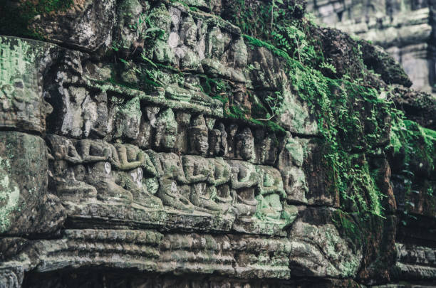 świątynia ta phrom - bayon phrom zdjęcia i obrazy z banku zdjęć