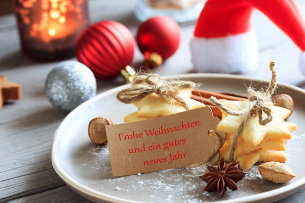 рождественская выпечка - weihnachtlich стоковые фото и изображения