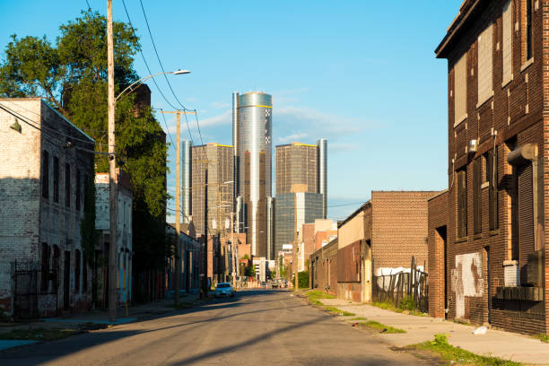 istock Detroit Michigan Skyline 876598000