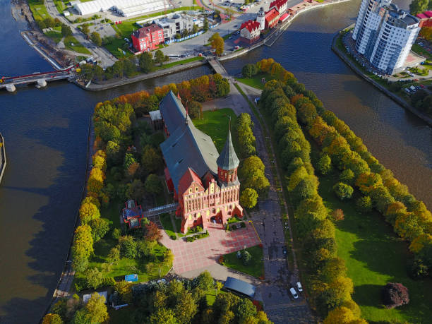 воздушный городской пейзаж калининграда, россия, европа - калининград стоковые фото и изображения