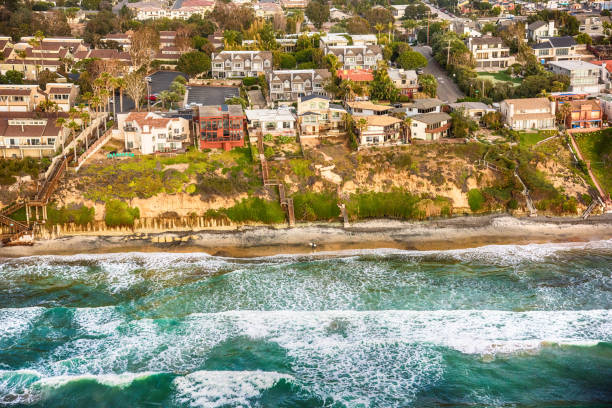 istock Seaside Luxury Homes in California 876652436