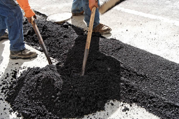 istock Street Repair 876666520