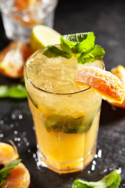 istock Tangerine Mojito Cocktail 876840922