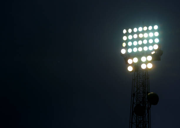 istock Lots of big spotlight lights at one stage 876895916