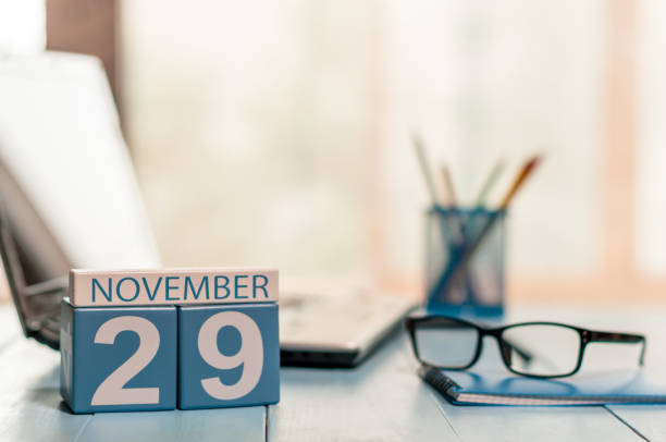 istock November 29th. Day 29 of month, calendar on editor workspace background. Autumn time. Empty space for text 876958512