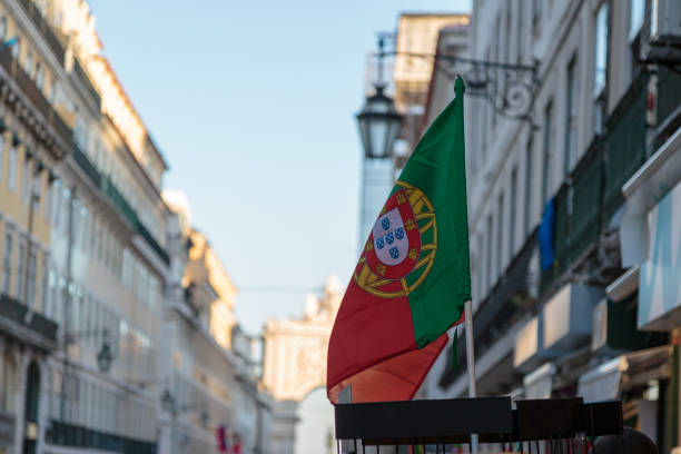 가 게, 포르투갈 리스본에서에서 참가 안에 국기 - portuguese culture lisbon portugal portugal flag 뉴스 사진 이미지