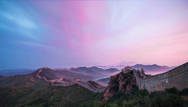 istock awesome great wall with great weather 877048970