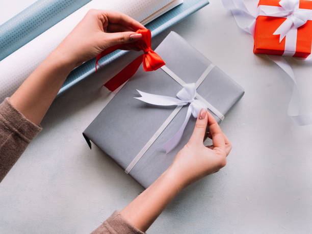 istock holiday professional gift handmade wrapping 877060260