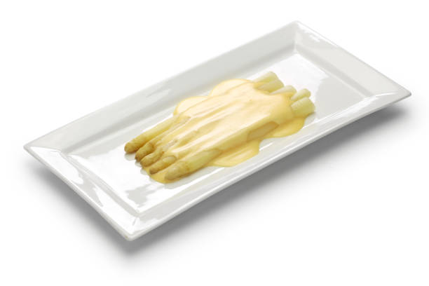 ホワイト アスパラガスのオランデーズ ソース - hollandaise sauce ストックフォトと画像