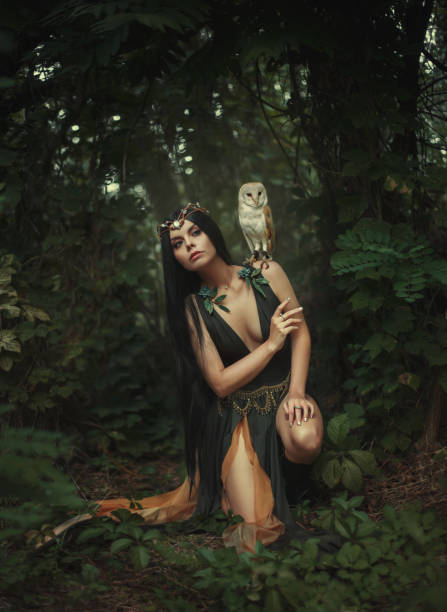 istock Mysterious sorceress 877075570