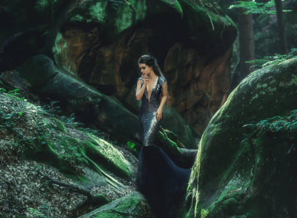 istock Girl - Dark Queen 877076178