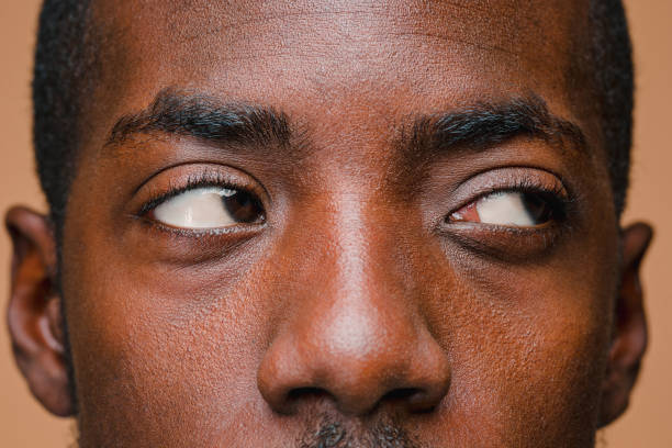 istock Positive thinking African-American man on brown background 877079132