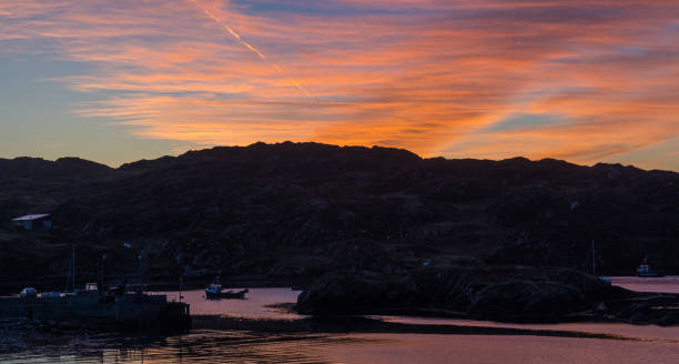 istock Sunrise on Inishbofin 877115302