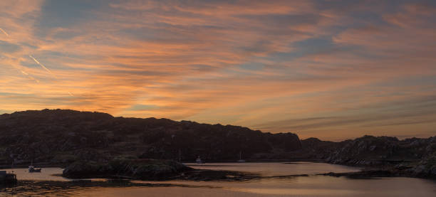 istock Sunrise on Inishbofin 877115368