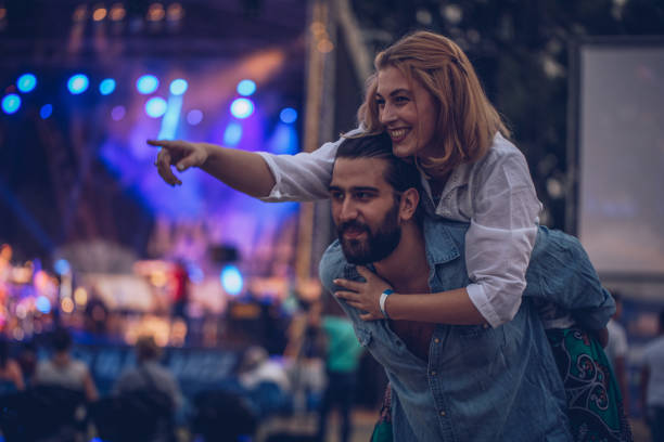 istock Happy young couple 877118526