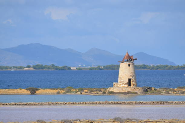 istock Salt pans in Trapani 877122852