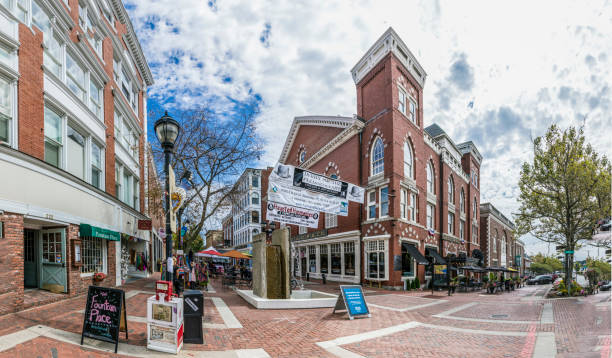 main pedestrian zone downtown Salem with shops and historic buildings and the whitch walk. Salem: main pedestrian zone downtown Salem with shops and historic buildings and the whitch walk. essex county massachusetts stock pictures, royalty-free photos & images