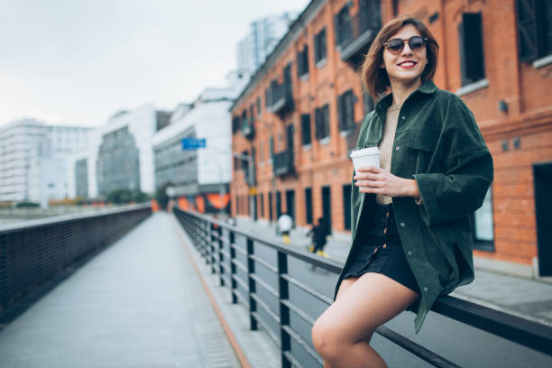 istock Girl on coffee break 877129462