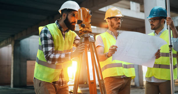 istock Group of engineering team had meeting at working site 877136464