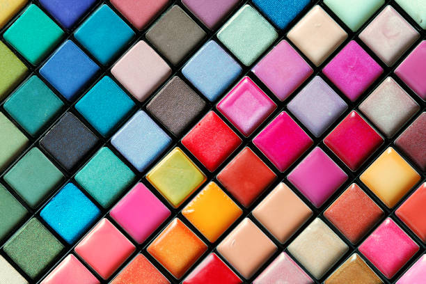 istock Box of colors for professional makeup 877149238