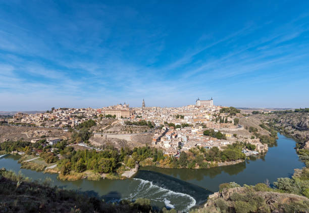istock Panoramic view of Toledo with the river Tagus 877273936