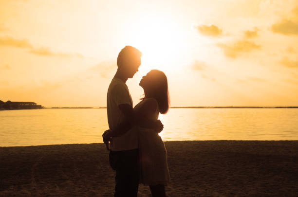 istock Asian loving couple 877492934